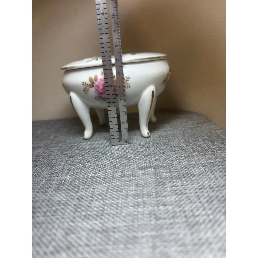 Vintage Occupied Japan Figurine Floral‎ Trinket Box